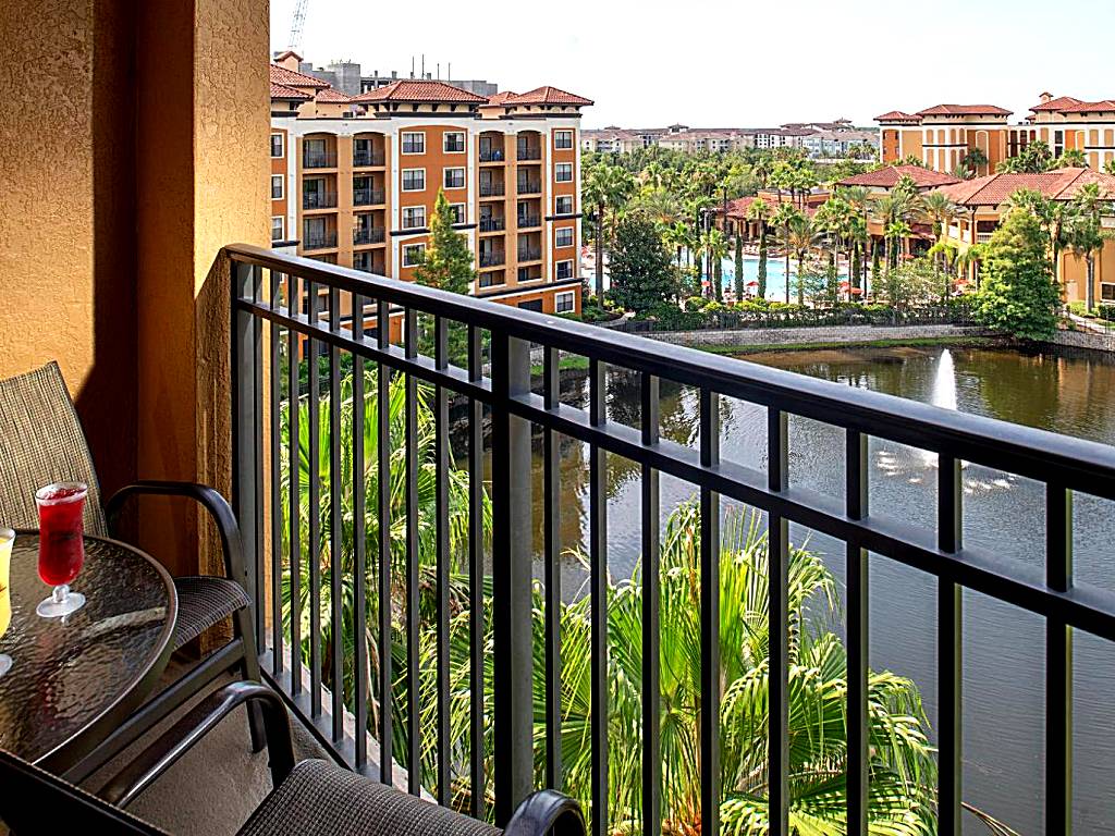 Floridays Orlando Two & Three Bed Rooms Condo Resort