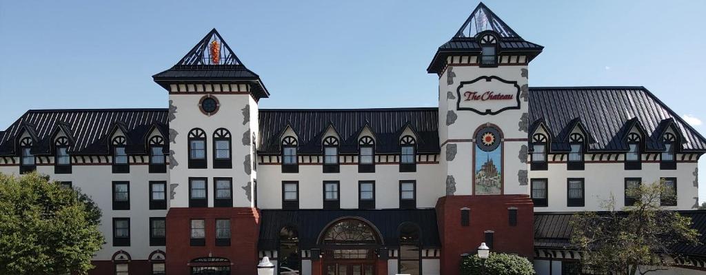 The Chateau Bloomington Hotel and Conference Center